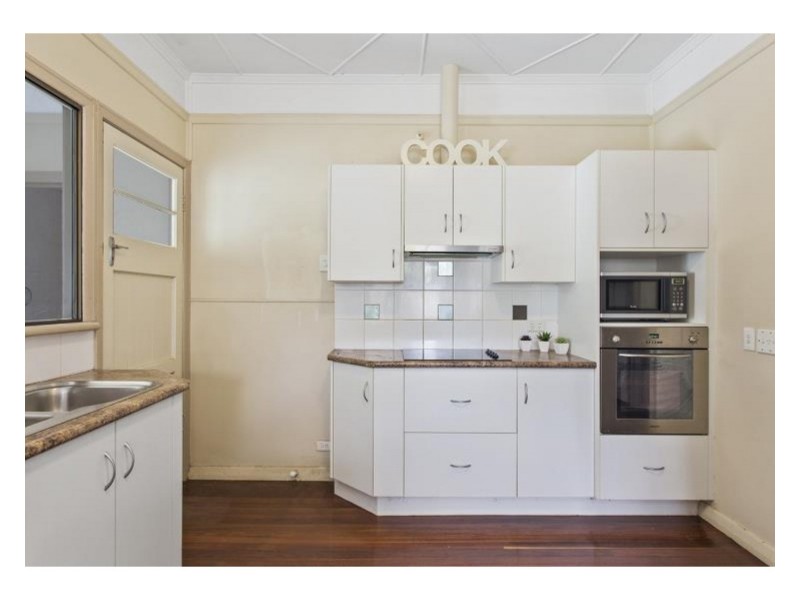 16 Knutsford Street, Wandal QLD 4700